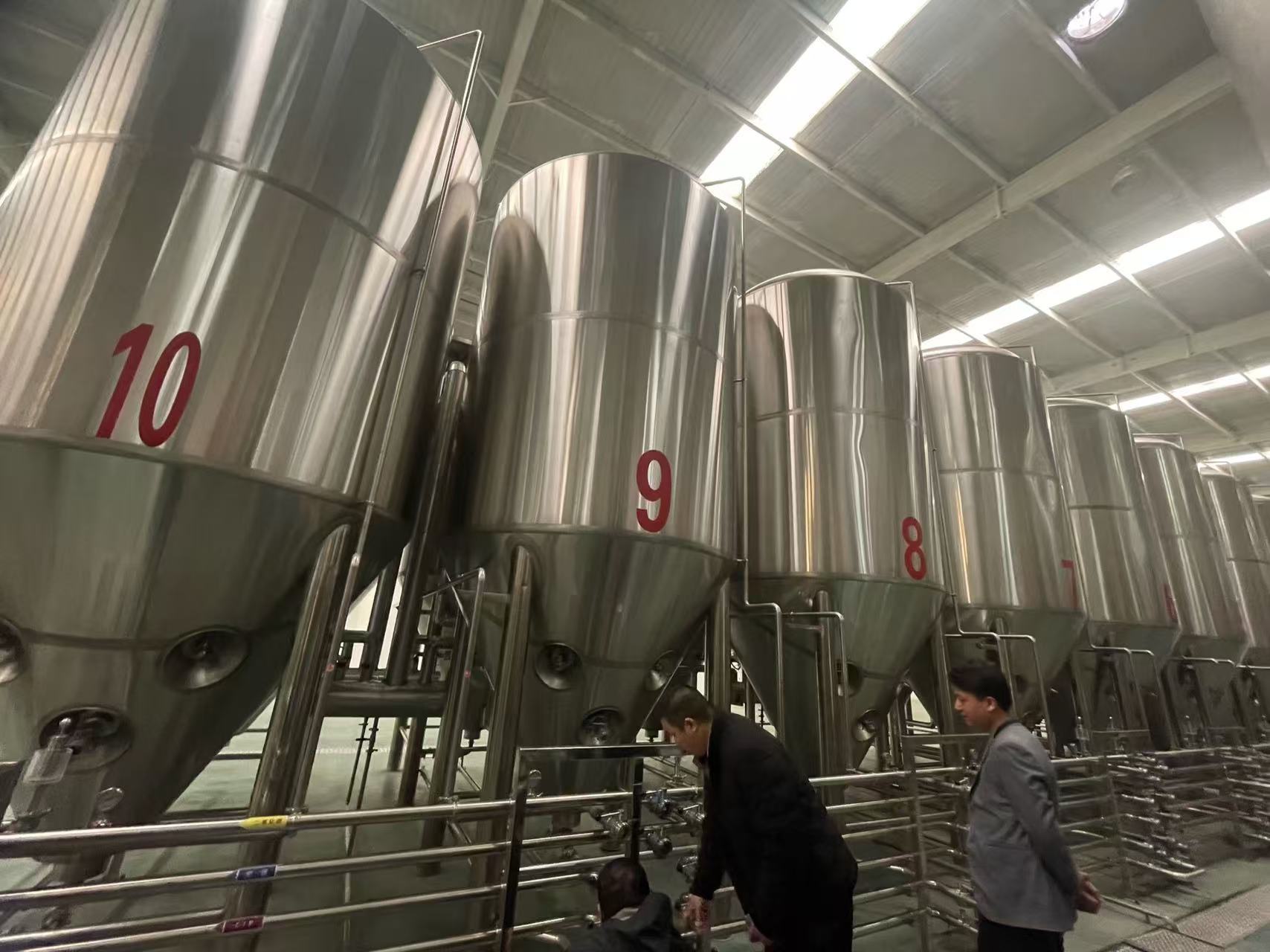 芦溪精酿啤酒设备厂—平面布置、设备设计、制造、调试、培训等一条龙服务